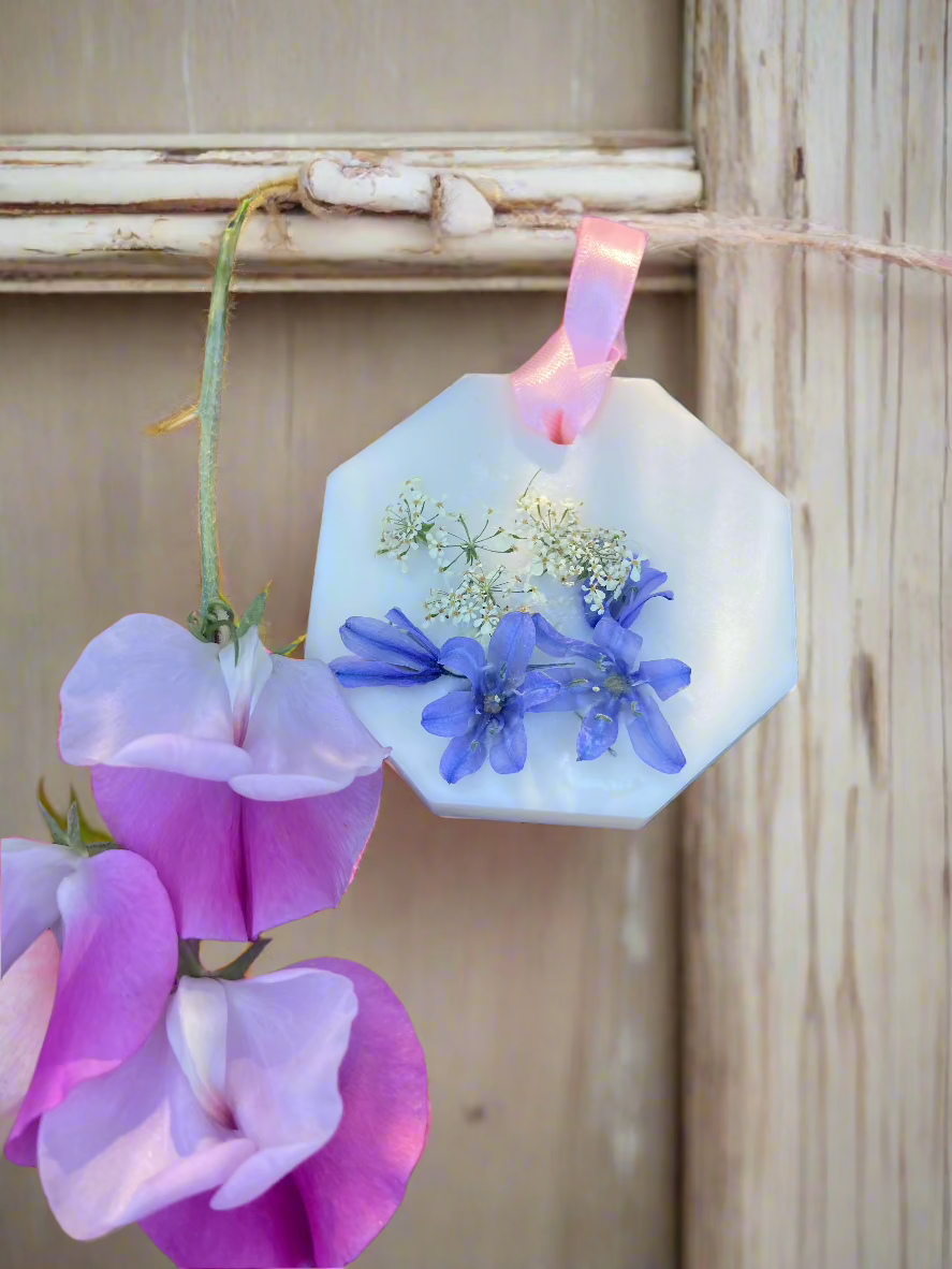 Scented Ornament with Organic Dried Flowers